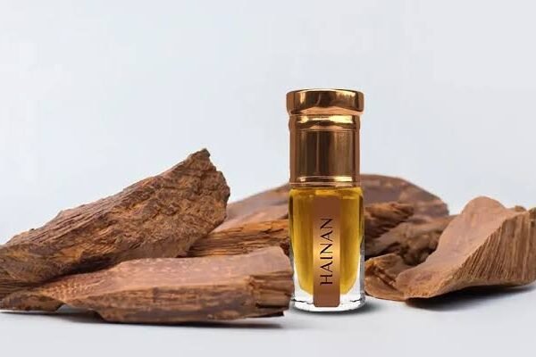 Oud Attar and Bakhoor: What's the Difference?